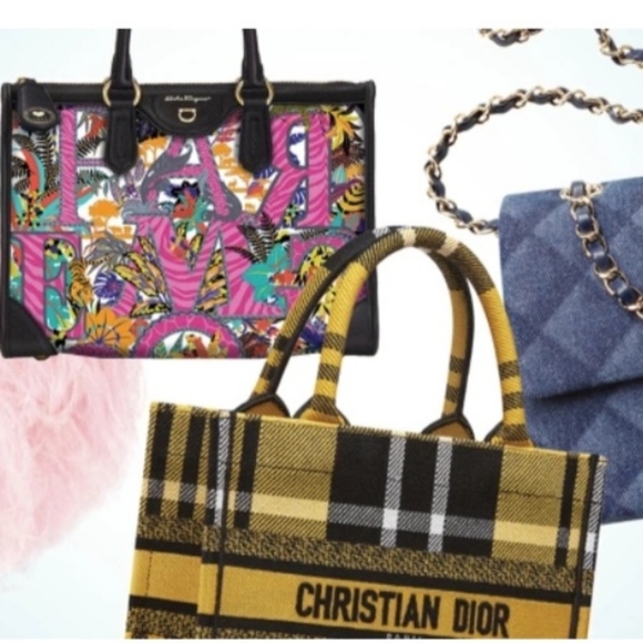 @Luxalldayllc is 🥵live boujees Sharing 🔥🔥🔥 Super Luxurious Handbags and More - Picture 4 of 17